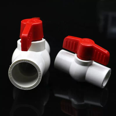 20mm-63mm 관 이음쇠는 PVC 볼 밸브 2.5MPa 동작 압력을 밸브를 답니다